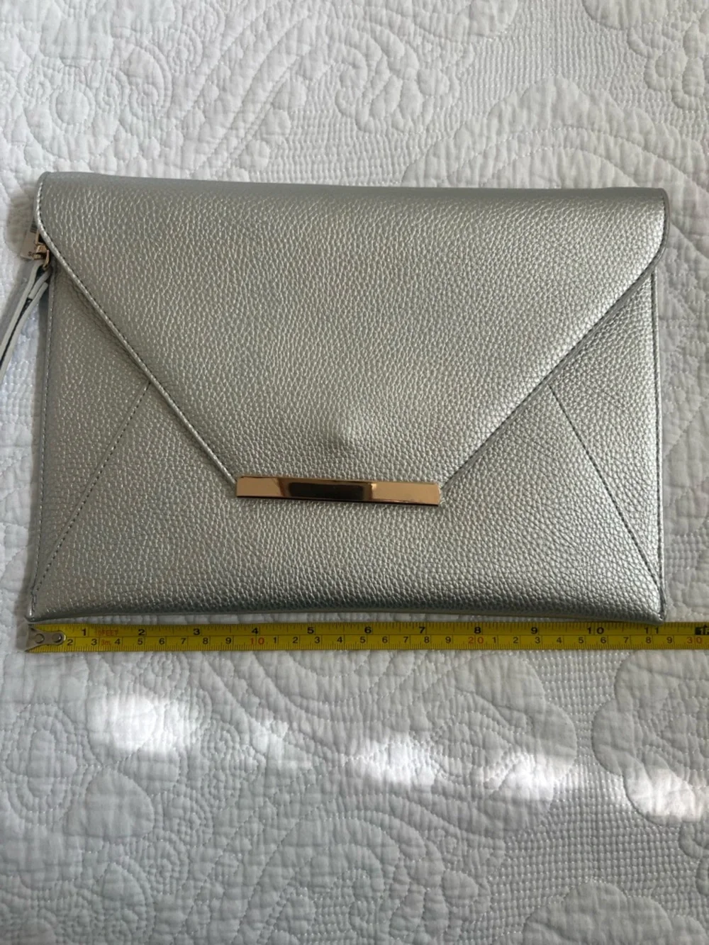 White House Black Market Metallic Silver Envelope Oversized Clutch NEW - Picture 5 of 7